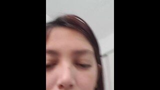 Natasha6 CAM4 enjoys ON HER PHONE cum