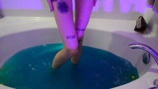 Amateur teen in the bath