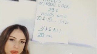 Anal Loving Chick Gets a Hot Orgasm