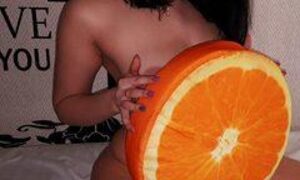 Beauty_Betty naked before webcam in live video chat