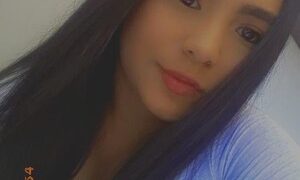 Camila_m_ naked before webcam in live video chat