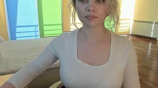 Chamomik_ naked stripping on cam for live sex video chat