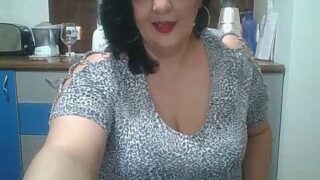 charmingcarla@xh naked stripping on cam for live sex video chat