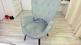 dariadoll naked stripping on cam for live sex video chat