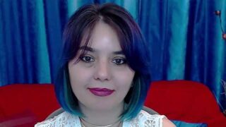 DilaDreams naked stripping on cam for live sex video chat