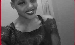 Ebonyypixie naked before webcam in live video chat