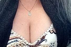 emma_tour naked stripping on cam for live sex video chat