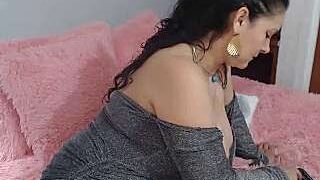 eve43 naked stripping on cam for live sex video chat