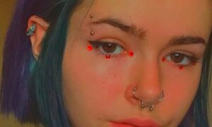 Godessellaluv naked before webcam in live video chat