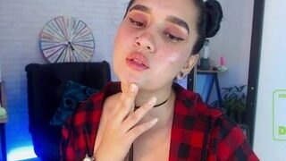 Hannah Bell nude on webcam in her Live Sex Chat