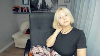 Helokityy naked stripping on cam for live sex video chat
