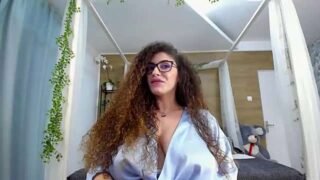 JessyJuggs naked stripping on cam for live sex video chat