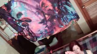 Liltitsfortips21 naked stripping on cam for live sex video chat
