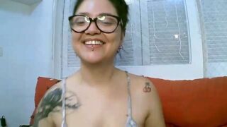 Madamlucy naked stripping on cam for live sex video chat