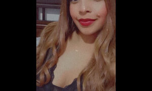 Malu_horny naked before webcam in live video chat