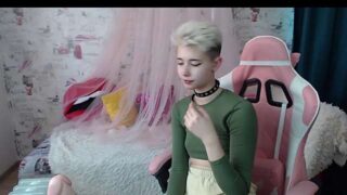 Marysuffer naked stripping on cam for live sex video chat