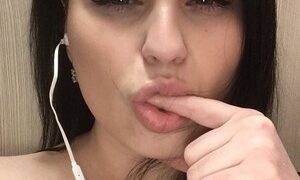 MrsAngelina naked before webcam in live video chat