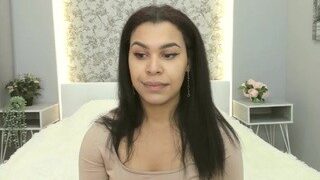 Naomi nude on webcam in her Live Sex Chat