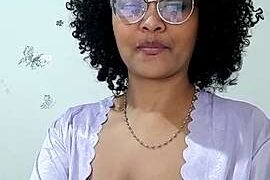 Priscilaa18 naked stripping on cam for live sex video chat