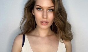 Rexahot naked before webcam in live video chat