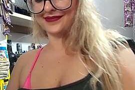sammysweetx naked stripping on cam for live sex video chat