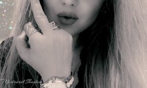 ShadowMiss naked before webcam in live video chat