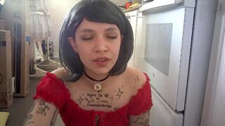 SoyerDaae naked stripping on cam for live sex video chat