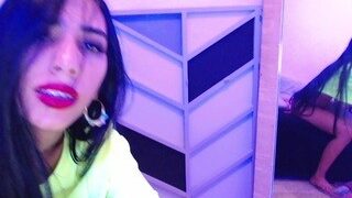 SweetyLillyLove nude on webcam in her Live Sex Chat
