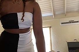 taylorsosweet naked stripping on cam for live sex video chat