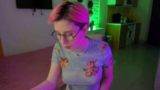 AuroraYoung naked stripping on cam for live sex video chat