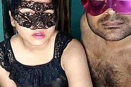 indiandesigirl4720 naked stripping on cam for live sex video chat