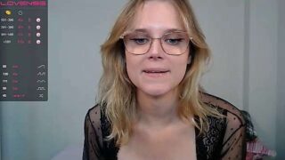 Lovely_Emilly naked stripping on cam for live sex video chat