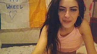 naomi_89xx naked stripping on cam for live sex video chat