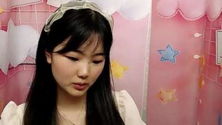strawberryJuan naked stripping on cam for live sex video chat