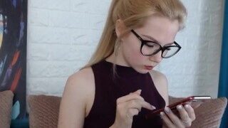 HoneyXShot nude on webcam in her Live Sex Chat