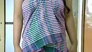 LolaBhabi1 naked stripping on cam for live sex video chat