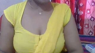 rose699papre naked stripping on cam for live sex video chat