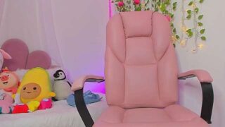 Allie-Smith naked stripping on cam for live sex video chat