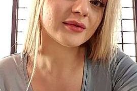Bazuka_W naked stripping on cam for live sex video chat