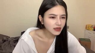Elly_papa naked stripping on cam for live sex video chat