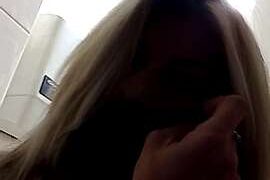 Ewelinatugatita naked stripping on cam for live sex video chat