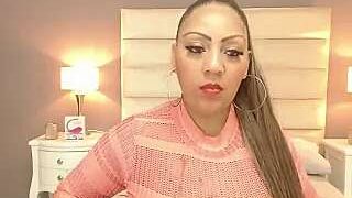 Leah_Miller_ naked stripping on cam for live sex video chat