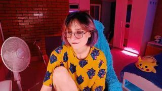 LunaGrays naked stripping on cam for live sex video chat