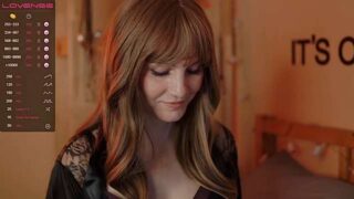 Milene_Garner naked stripping on cam for live sex video chat