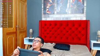Paulina_Starr naked stripping on cam for live sex video chat