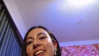 sabrina_white_ naked stripping on cam for live sex video chat