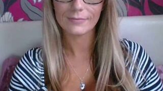 SammiixStars naked stripping on cam for live sex video chat