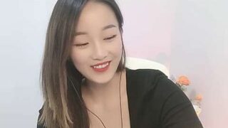 SisterHuang naked stripping on cam for live sex video chat