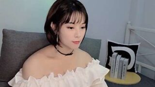 __UK__ naked stripping on cam for live sex video chat