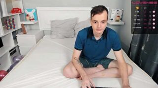 AliceChris naked stripping on cam for live sex video chat